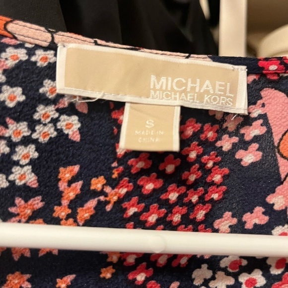 Michael by Michael Kors Floral Printed Split Sleeve Tie Blouse - Picture 6 of 9